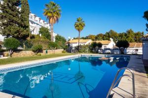 Torrequebrada terrace by Costarentals - Ref 76