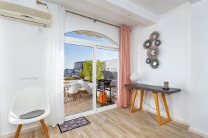 Torrequebrada terrace by Costarentals - Ref 76