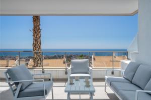 Luxurious apartment in Benalmadena by Costarentals - Ref 35