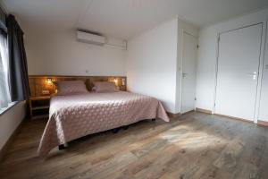 Double Room with Bath room in Hotel Restaurant de Jong
