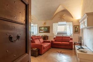 GuestHost - Palazzo Altieri Elegant Apartment