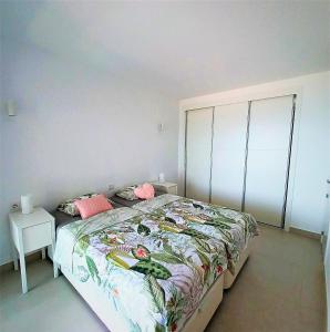 3 bedroom beach side