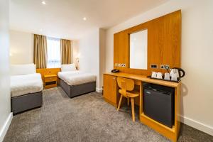 Standard Twin Room room in Central Park Hotel