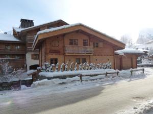 Chalets Chalet La Clusaz, 8 pieces, 13 personnes - FR-1-304-177 : photos des chambres