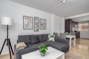 Seaview terrace w pool by Costarentals - Ref 103