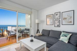 Seaview terrace w pool by Costarentals - Ref 103