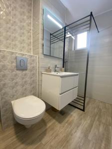 Linen Tree Apartment