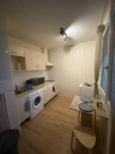 Appartements Dijon - Grand studio proche parc Darcy & gare : photos des chambres