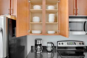 Loop Studio w Pool Gym Lounge nr Riverwalk CHI-633