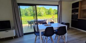 Maisons de vacances Charming ecolodge in a quiet area, heated pool all year Charente-Maritime : photos des chambres