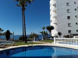 New Studio Calahonda, Pools, Garden, garage and 50 m Beach