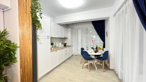 Embassy Studio Mamaia Nord - piscina pe acoperis & parcare gratis