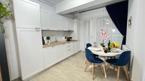 Embassy Studio Mamaia Nord - piscina pe acoperis & parcare gratis