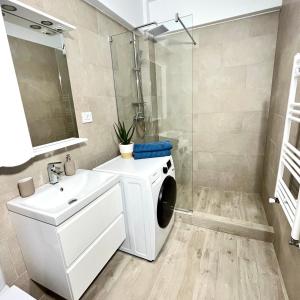 Embassy Studio Mamaia Nord - piscina pe acoperis & parcare gratis