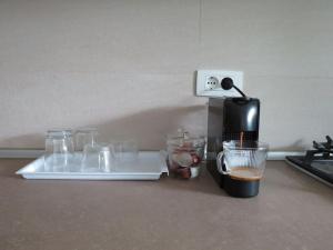 Amazing Apartament with Garden Bucharest Airport Self check-in!!