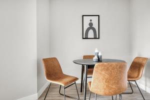 N Hollywood 2BR w Gym Pool nr TJ Shops LAX-592