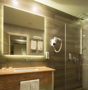 Deluxe Double or Twin Room room in Exclusive Hotel & More