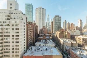 UES 2BR wIndoor pool Doorman City views NYC-243