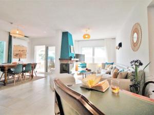 Holiday Home Leon by Interhome