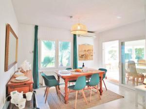Holiday Home Leon by Interhome