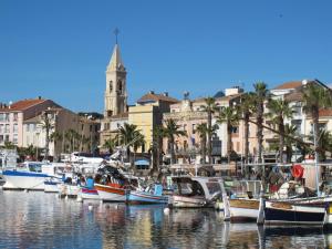 Appartements Apartment Les Faubourgs Saint Michel by Interhome : photos des chambres