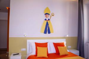 Sirena Partenope e San Gennaro HOME - Rione Sanità - Centro Storico Napoli