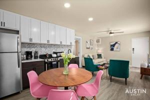 7-Minute Walk to Deep Eddy Pool, Parking, and Grill