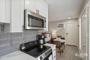 Explore Austin Life Studio Near Guadalupe St