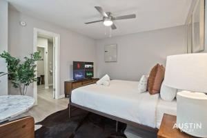 Explore Austin Life Studio Near Guadalupe St