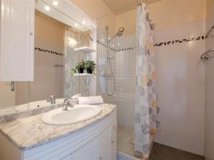 Apartment Le Maxime-1 by Interhome