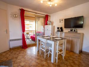 Appartements Apartment Les Regatiers by Interhome : photos des chambres