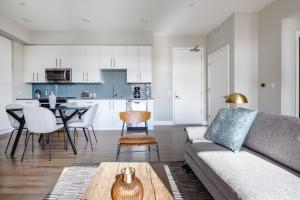 San Carlos 2BR w Gym Pool nr Train Shops SFO-440