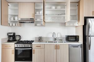 Culver City 1BR w Gym Roof in Walkable Area LAX-806