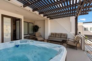 Five-Bedroom House room in Cloud 9 at Desert Color home