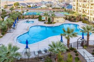 The Penthouse S402 condo