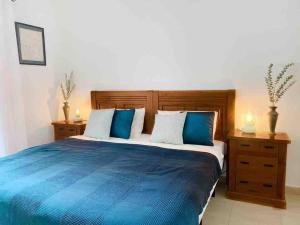 Elegant Colonial Style Ocean View Golf Del Sur