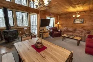 Seven Springs - Swiss Mountain 3 Bedroom Standard Condo, Near Golf Course condo - Confluence