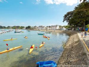 Maisons de vacances Holiday Home Charme de Penvins by Interhome : photos des chambres