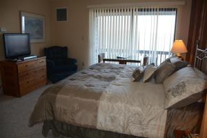 Seven Springs Stoneridge 4 Bedroom Standard Condo, Ski-In Out! condo
