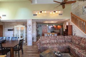 Seven Springs Sunridge 3 Bedrooms Premium Condo, Pet Friendly! condo