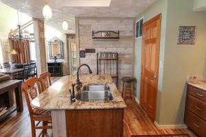 Seven Springs Sunridge 3 Bedrooms Premium Condo, Pet Friendly! condo