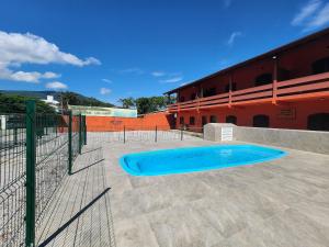 Maranduba Apartamento Marbela 3 — 2 Quartos, Piscina, 2 Quadras do Mar