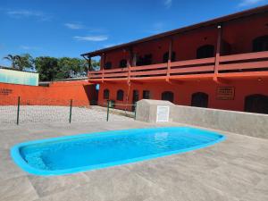 0001.02 - Maranduba - Apto - 2 Dormitório - 8 Pessoas - 2 Quadras Do Mar - Piscina - Wi-Fi (Excursão 96 Pessoas)