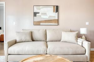 Silverlake 1br w wd roof nr 5 10 freeways LAX-977