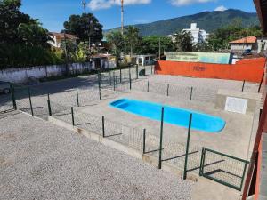 0001.07 - Maranduba - Apto - 2 Dormitório - 8 Pessoas - 2 Quadras Do Mar - Piscina - Wi-Fi (Excursão 96 Pessoas)