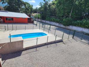 0001.07 - Maranduba - Apto - 2 Dormitório - 8 Pessoas - 2 Quadras Do Mar - Piscina - Wi-Fi (Excursão 96 Pessoas)