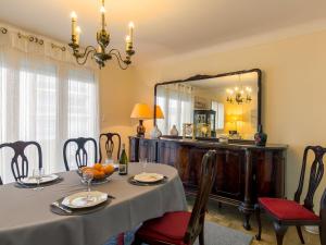 Apartment Les Glénans by Interhome