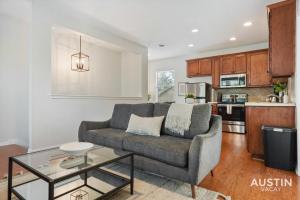 Beautiful King Accommodations, Luxury Linen, and Washer and Dryer