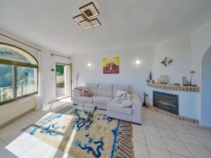 Holiday Home Ebi by Interhome