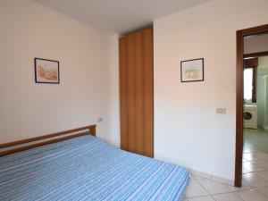 Apartment Acquamarina-1 by Interhome